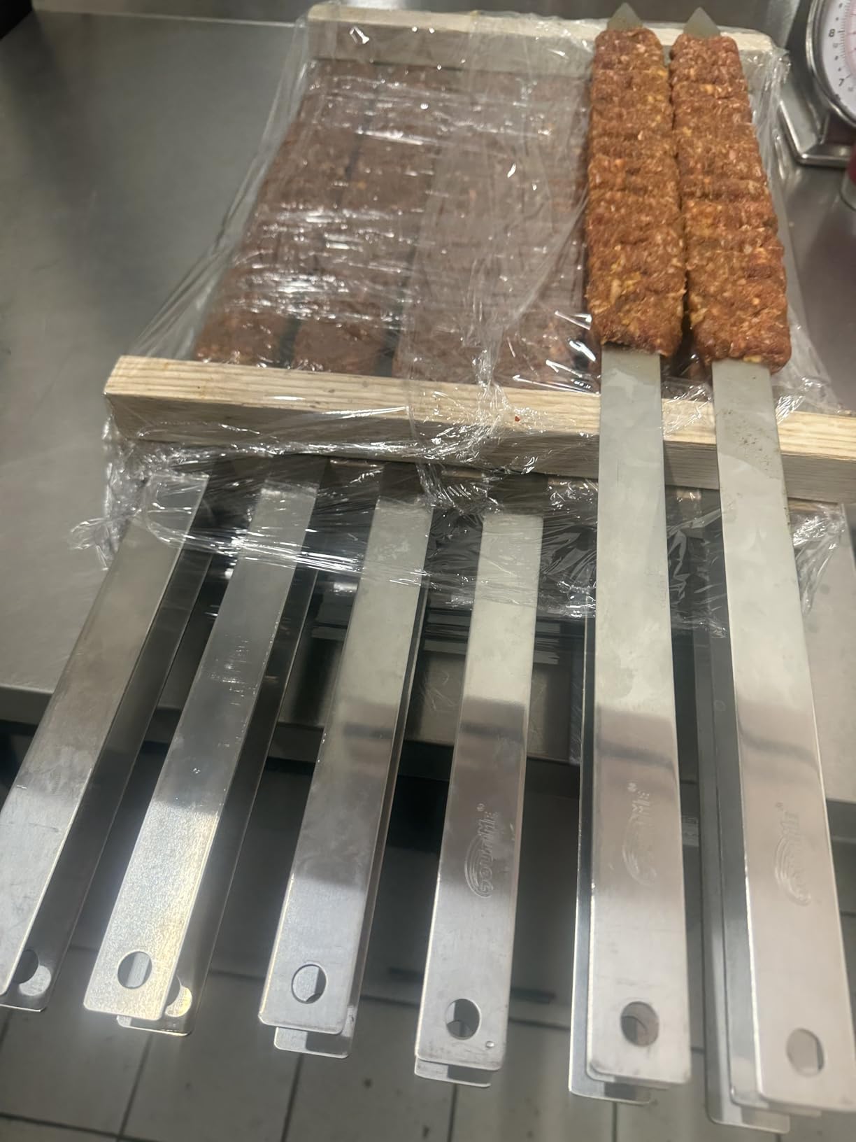 Goutime Kabob Skewers 23 Inch Long,1 Inch Wide Stainless Steel Grilling BBQ Skewer with Wood Handle for Making Koubideh Persian Brazilian Chicken Shrimp Kebab,Set of 7 with Bag customer photo 2