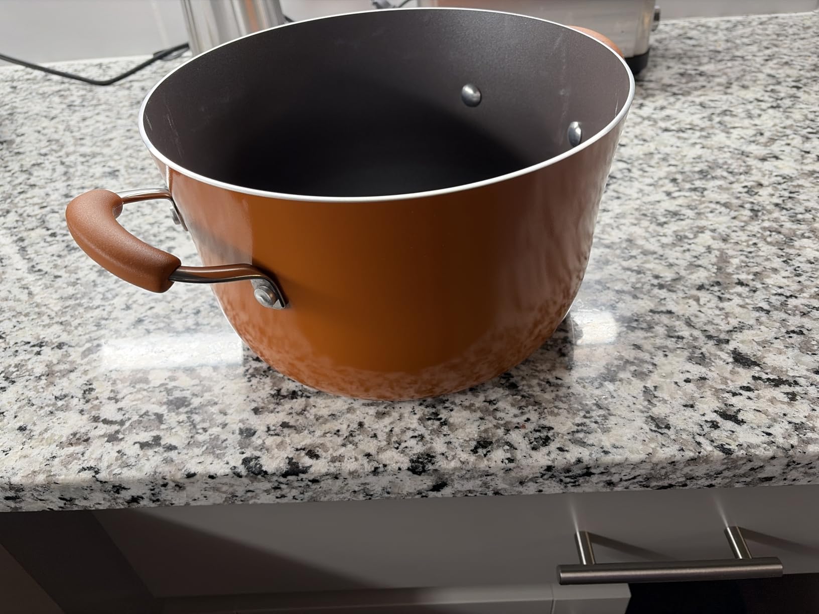 Rachael Ray - 16802 Rachael Ray Cucina Nonstick Cookware Pots and Pans Set, 12 Piece, Sea Salt Gray customer photo 1