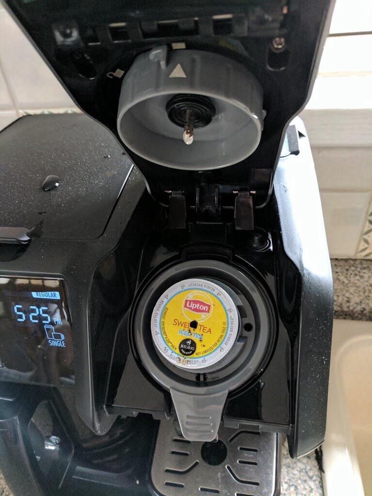 Hamilton Beach FlexBrew Trio 2-Way Coffee Maker, Compatible with K-Cup Pods or Grounds, Combo, Single Serve & Full 12c Pot, Black customer photo 2