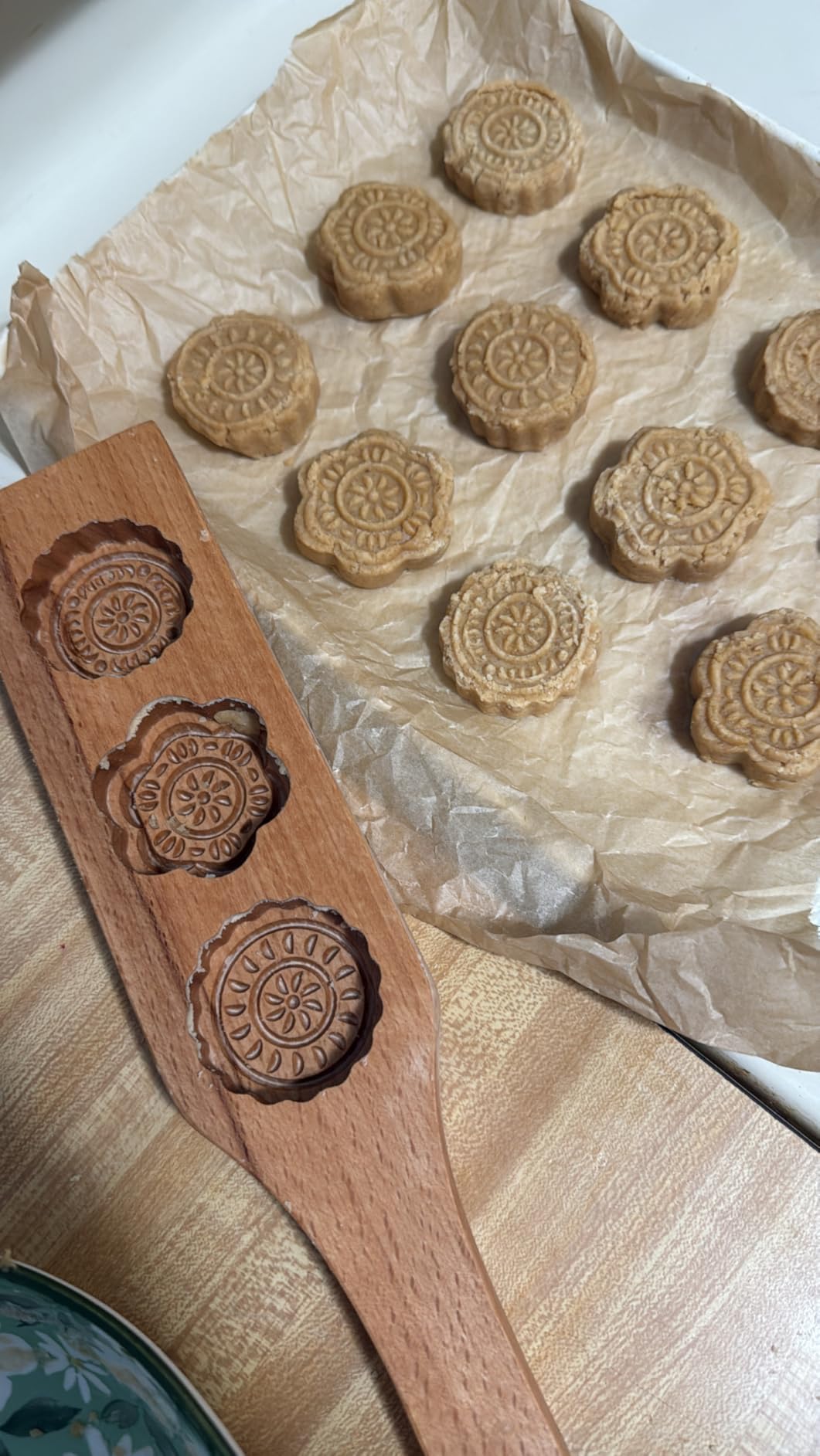 MoonCake Mold Chinese Traditional Mid-autumn Festival Moon Cake Mold 3 Flower Shape Wooden Handmade Baking Mold for Muffin Mooncake Cookie Biscuit Chocolate Pumpkin Pie customer photo 1