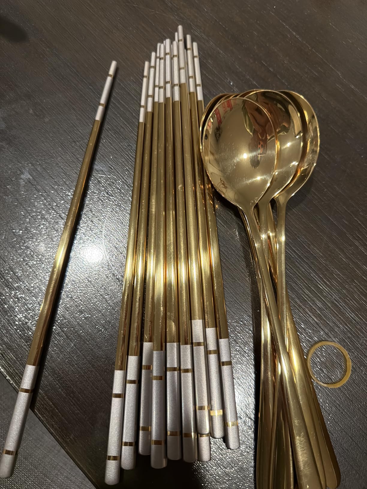 Buyer Star 4 Set Silver Korean Chopsticks Spoon Set Reusable Metal Stainless Steel Spoon Chopstix Set customer photo 1