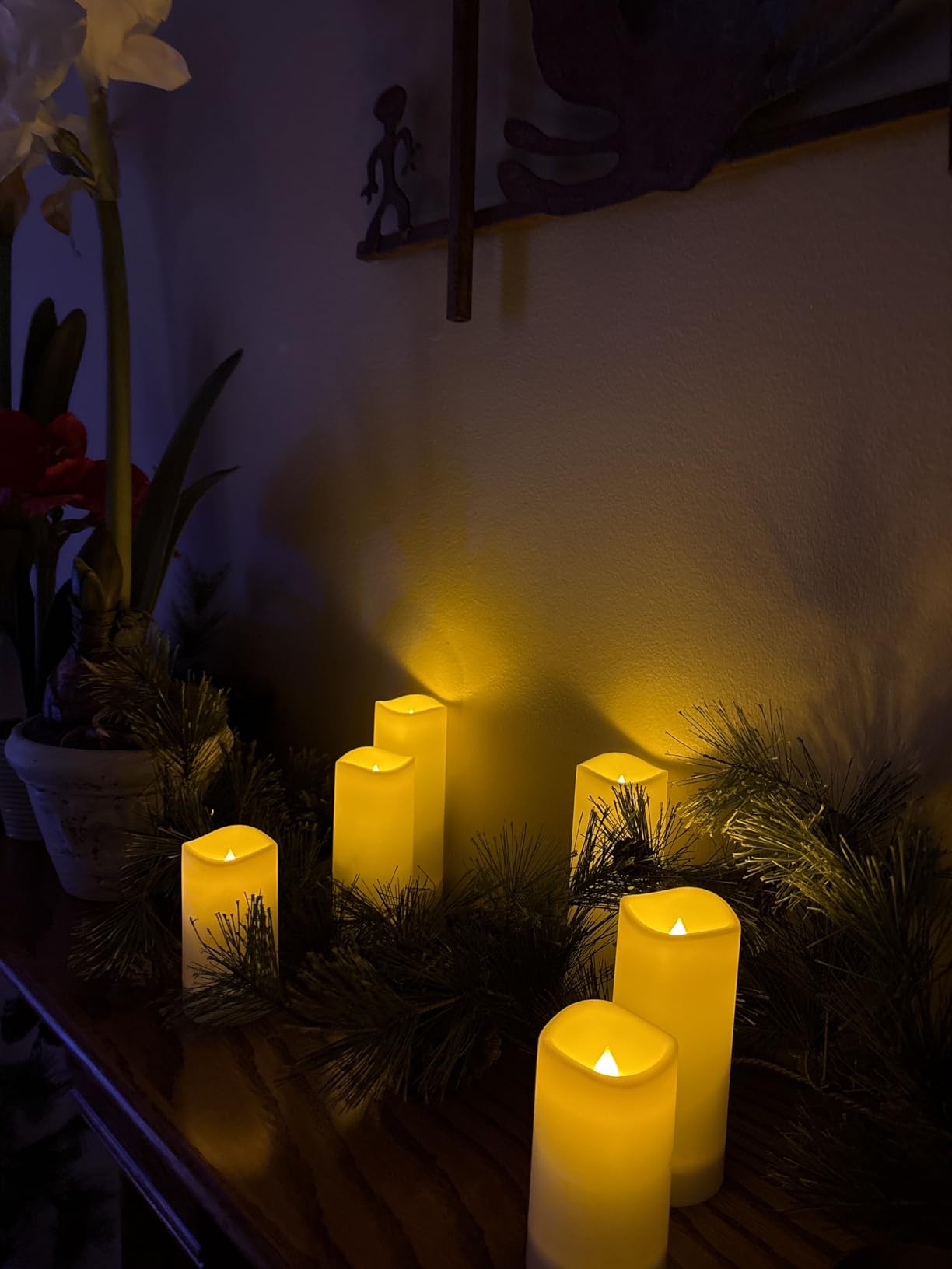 Enpornk Flameless Candles Flickering LED Candles Set of 12 (D:2.2