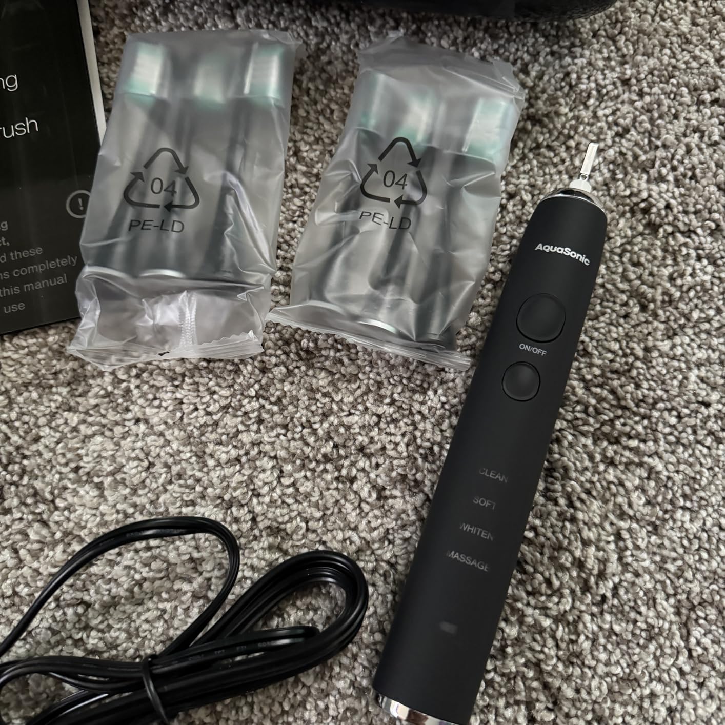 Aquasonic Black Series Ultra Whitening Toothbrush - ADA Accepted Electric Toothbrush, 8 Brush Heads & Travel Case, 40,000 VPM, Wireless Charging, 4 Modes w Smart Timer customer photo 2