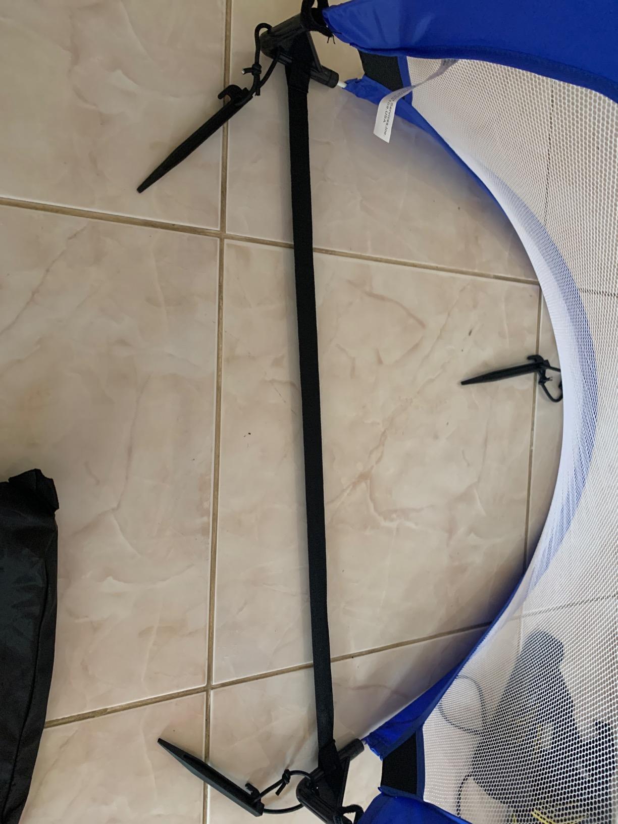 Amazon Basics Portable Pop Up Soccer Goal Set customer photo 2