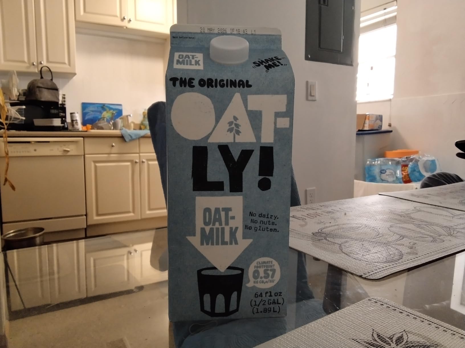 Oatly Original Oat Milk, 64 oz customer photo 2