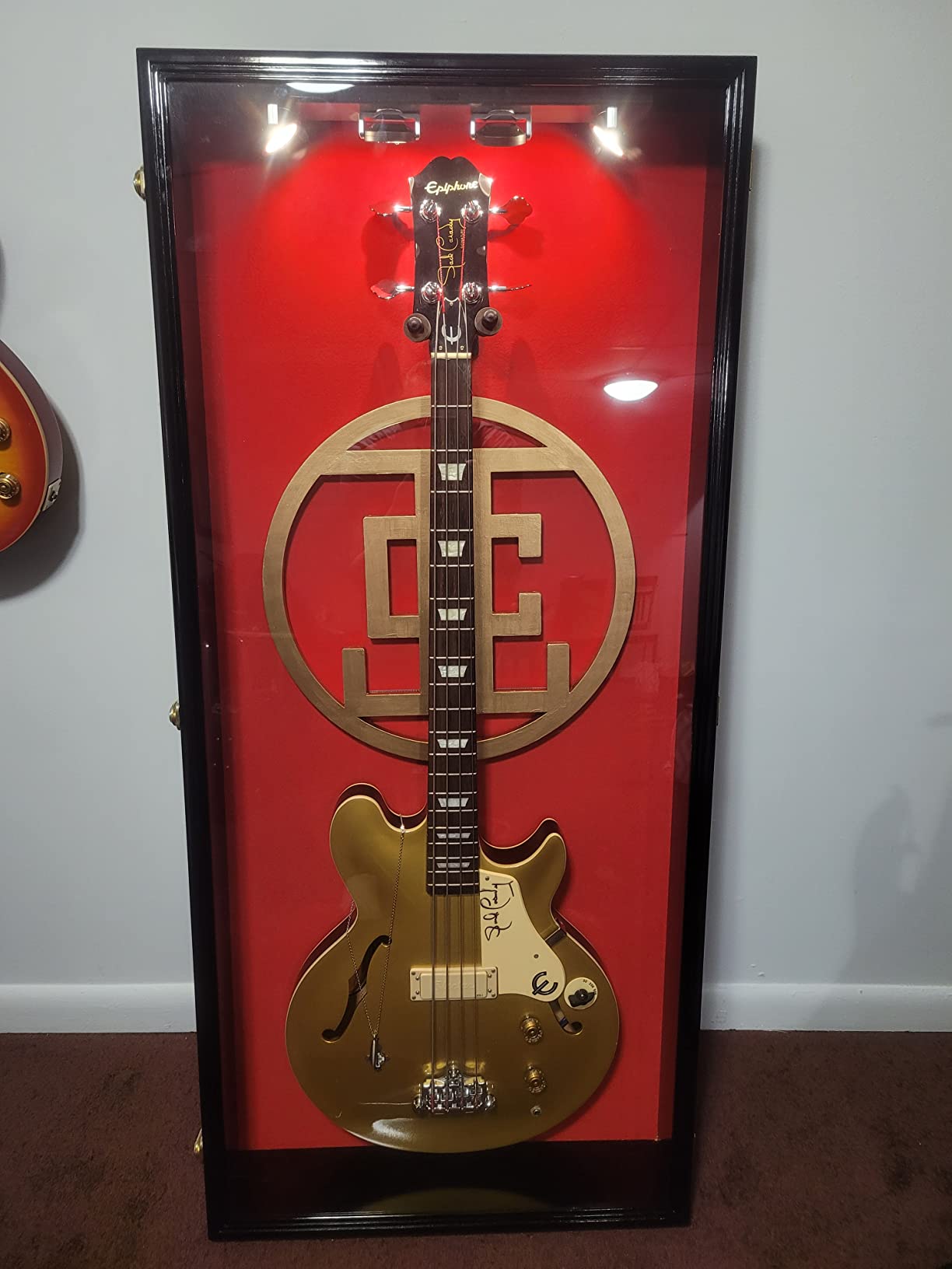 sfDisplay.com Electric Bass Fender Guitar Display Case Cabinet Wall Rack Holder 98% UV Lockable 50x22