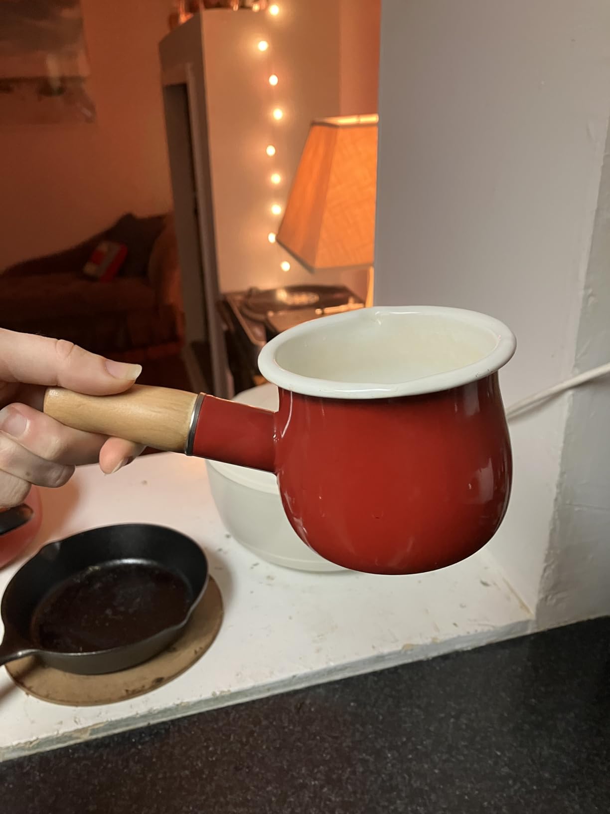 Enamel Milk Pot, Small Saucepan Milk Pot Butter Warmer 4 Inch 17 Oz Enamel Small Sauce Pan with Wooden Handle, Perfect Size for Heating Smaller Liquid Portions (White) customer photo 1