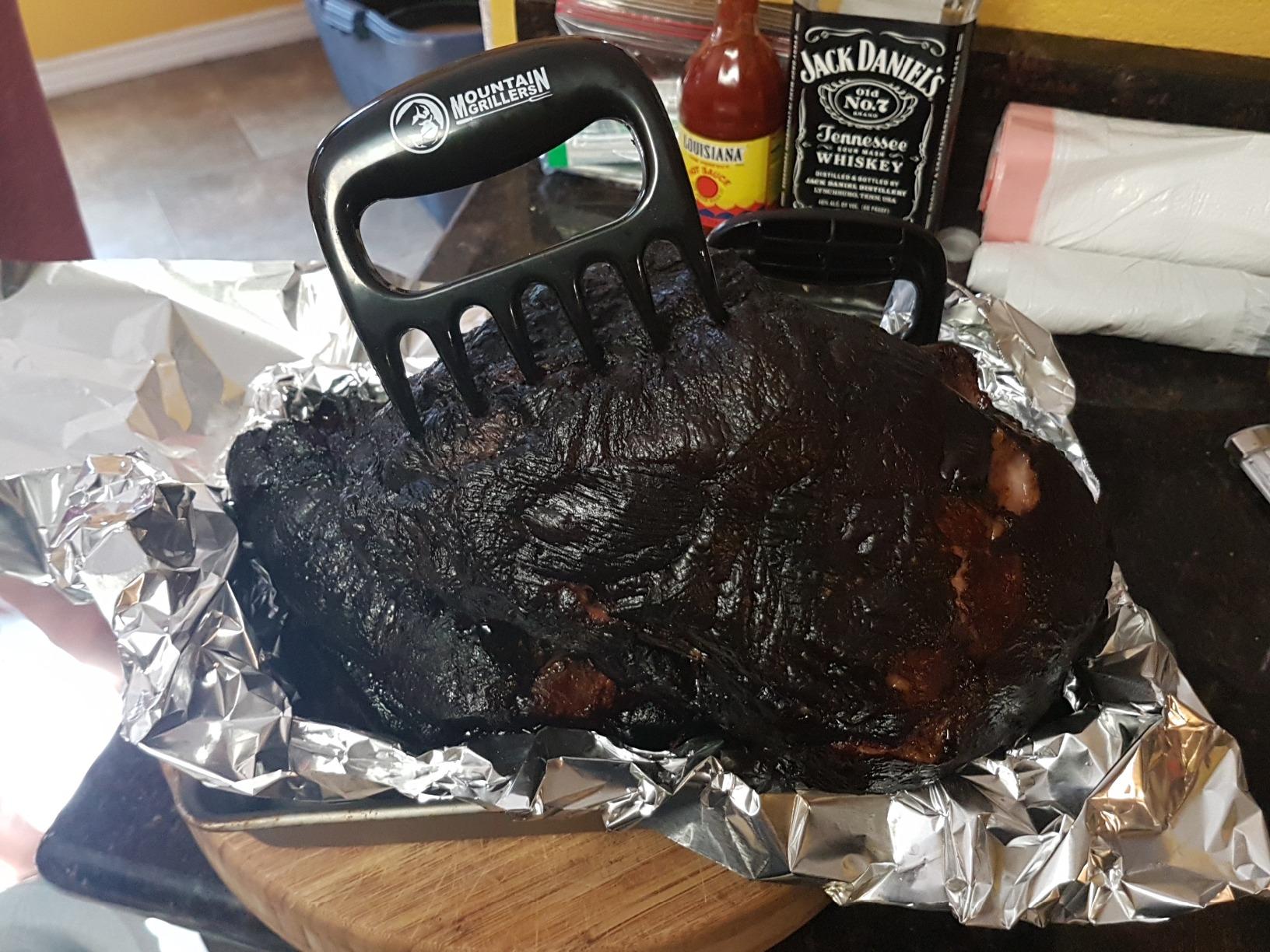 Mountain Grillers Meat Claws - Pulled Pork Shredder Tools for BBQ - Bear Claws for Shredding Meat on Grill, Smoker, or Barbecue - Heavy Duty Grilling Accessories customer photo 1