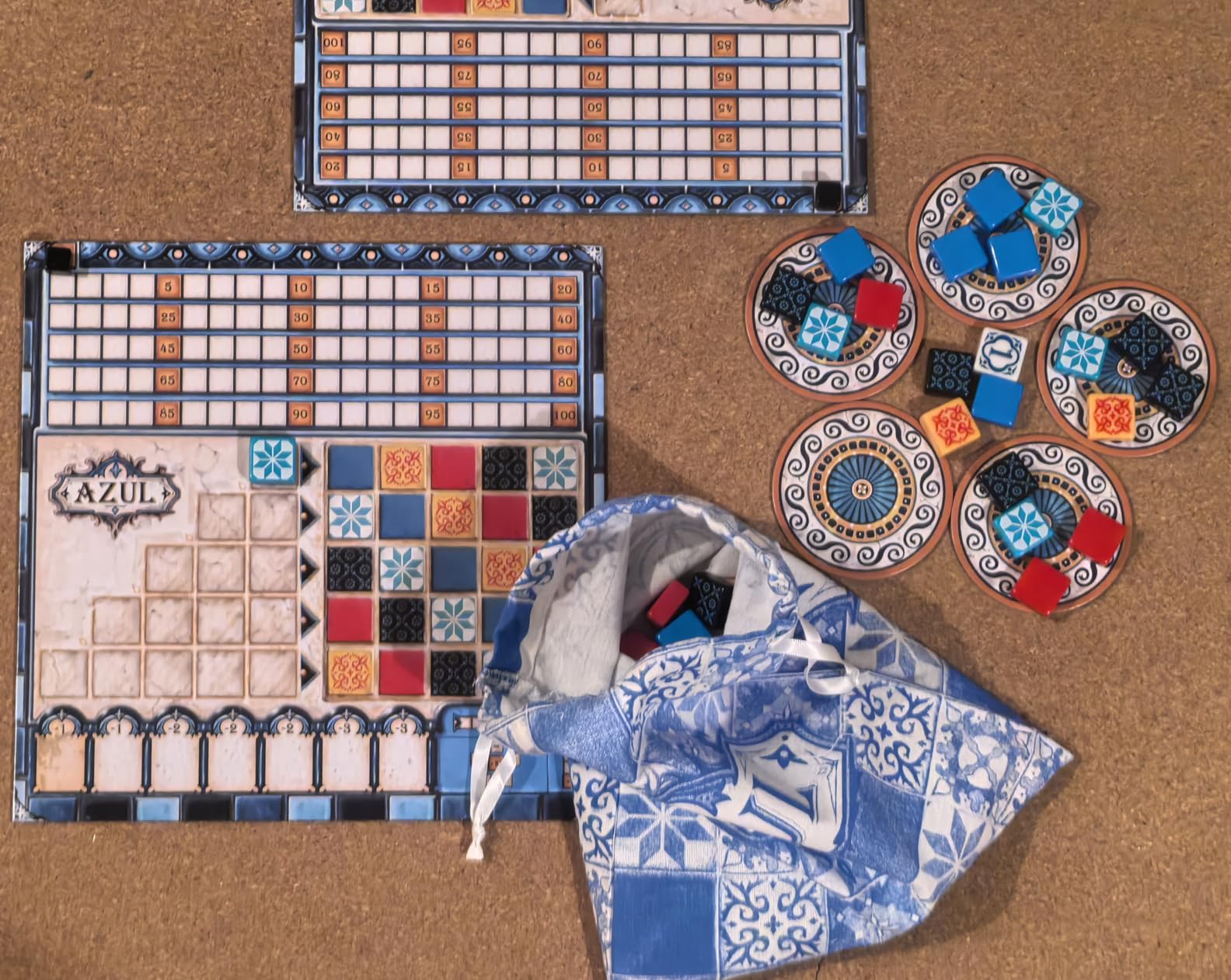 Azul Board Game - Award-Winning Tile-Placement Strategy Game, Beautiful Mosaic Art, Family Fun for Kids & Adults, Ages 8+, 2-4 Players, 30-45 Minute Playtime customer photo 2