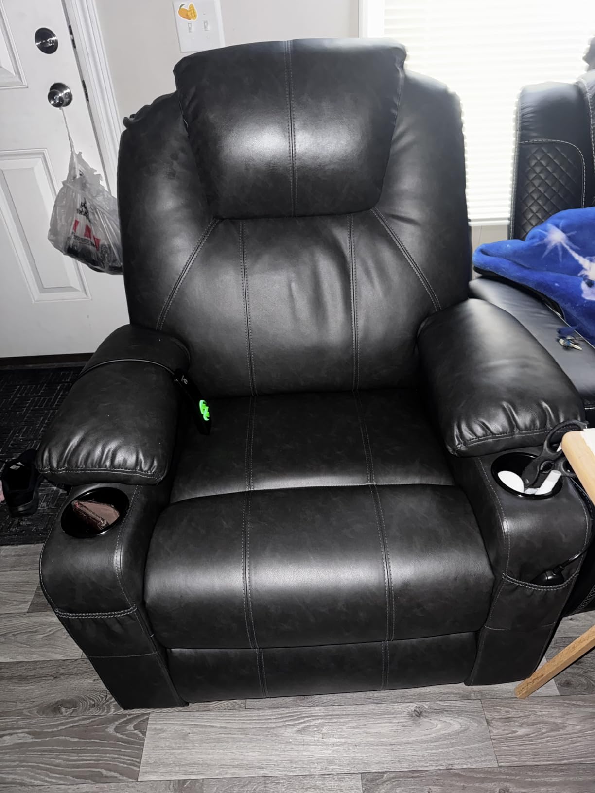 MCombo Electric Power Lift Recliner Chair Sofa with Massage and Heat for Elderly, 3 Positions, 2 Side Pockets, and Cup Holders, USB Ports, Faux Leather 7040 customer photo 1