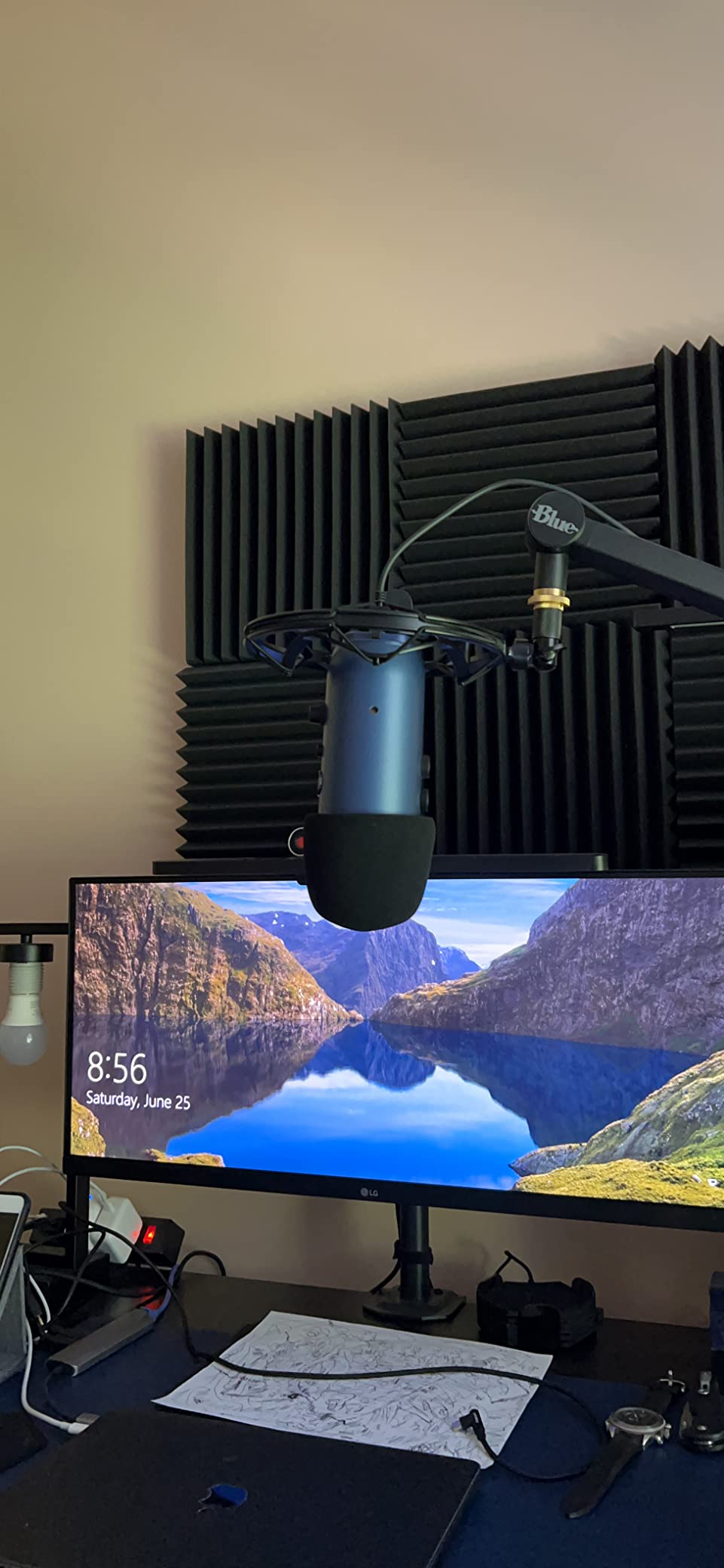 Logitech G Blue Radius III Custom Shockmount for Yeti and Yeti Pro USB Microphones customer photo 1