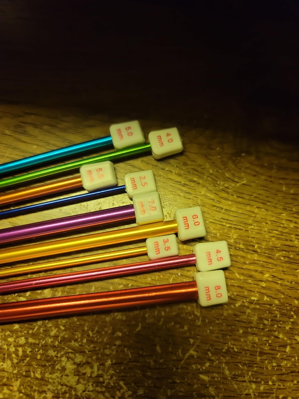 Zuoyou Crochet Hooks 11 Pack Diverse Size Assorted Color Tunisian Afghan Aluminum Knitting Needles Set (2mm to 8mm) customer photo 1
