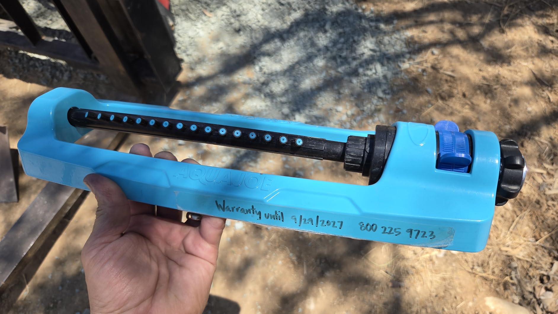 Aqua Joe SJI-OMS16 Indestructible Oscillating Sprinkler with Adjustable Spray and Metal Base, 3600 Sq. Ft. Coverage Max, 70-Foot Distance, and 37.8-Foot Width customer photo 1