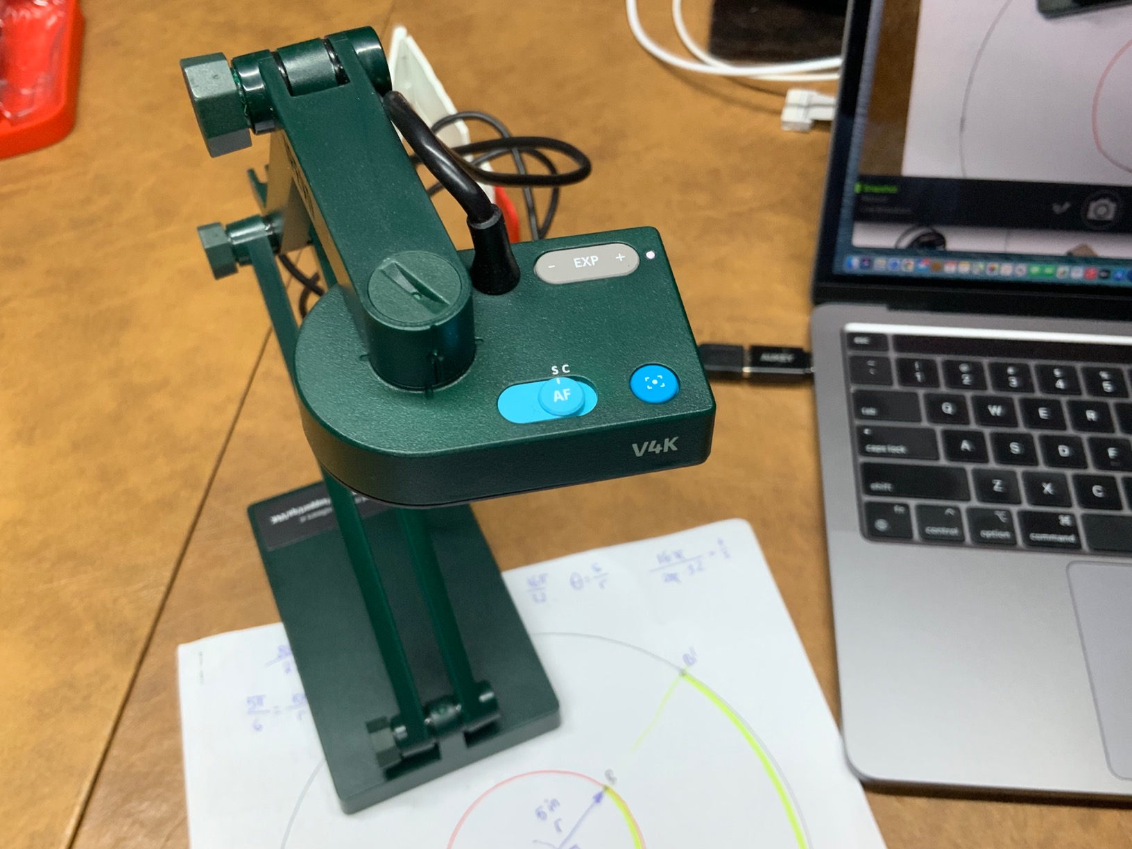 IPEVO V4K Ultra High Definition 8MP USB Document Camera customer photo 2