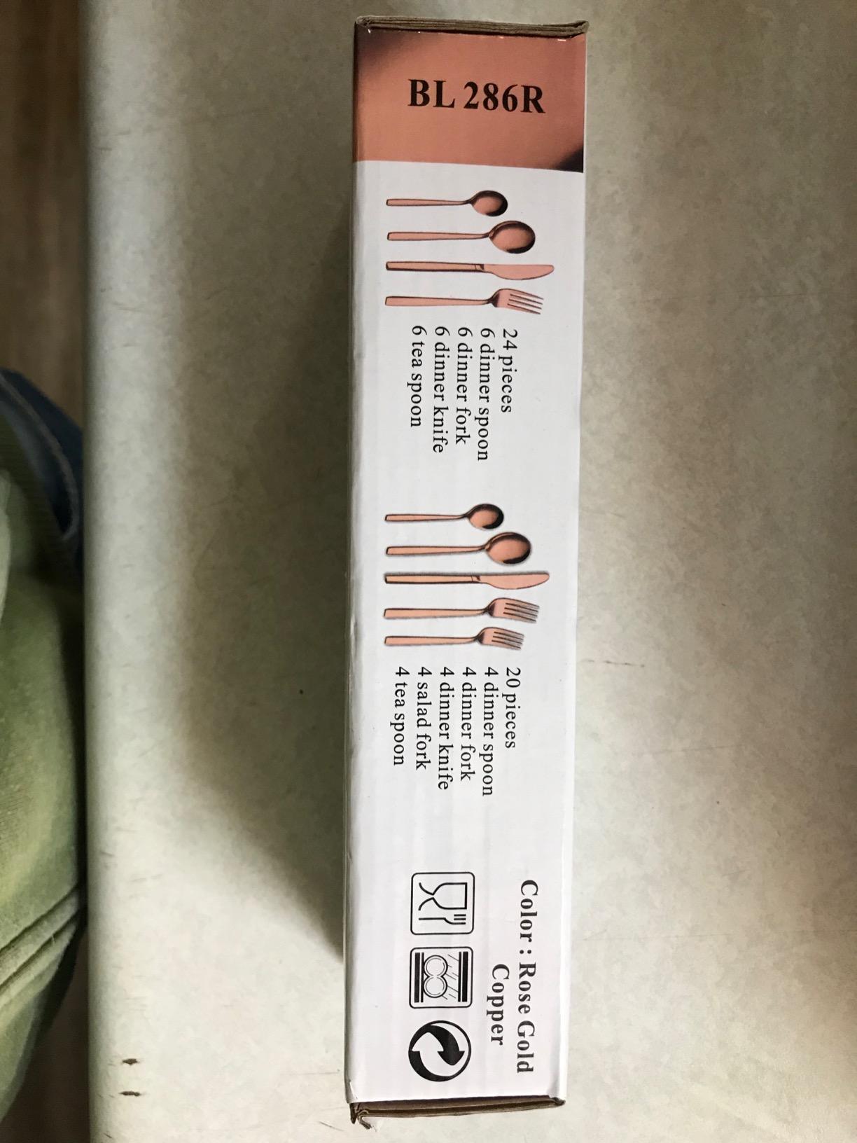 Berglander 20 Piece Titanium Gold Plated Stainless Steel Flatware Set, 20 Pieces Golden Silverware Set, Golden Cutlery Set, Service for 4 (shiny Gold) customer photo 2