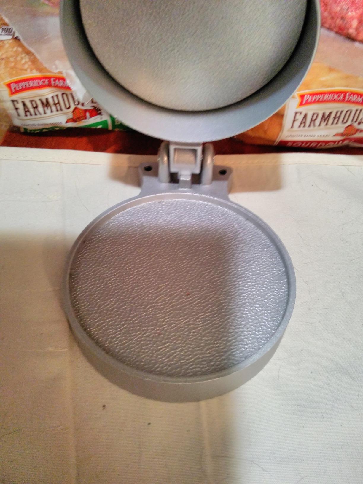 Cuisinart CABP-300 Adjustable Burger Press, Makes 1/4lb to 3/4lb Patties customer photo 1