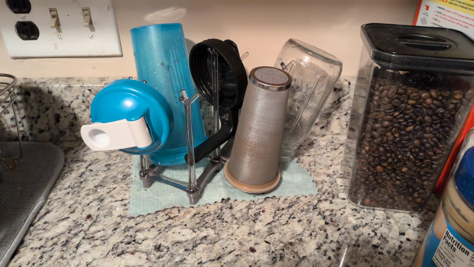 Marbrasse Retractable Cup Drying Rack, Drinking Glass and Sports Bottle Drainer Stand, Plastic Bag Dryer with Non-Slip Bottom for Kitchen Countertop customer photo 2