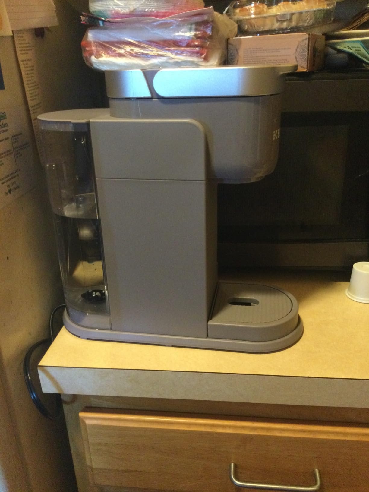 Keurig K-Mini Plus Single Serve K-Cup Pod Coffee Maker, with 6 to 12oz Brew Size, Stores up to 9 K-Cup Pods, Travel Mug Friendly, Matte Black customer photo 1