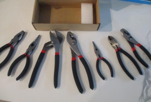 FASTPRO 7-piece Utility Pliers Set, Includes Slip Joint, Long Nose, Diagonal, Groove Joint, Linesman, and Mini Long Nose Pliers customer photo 1