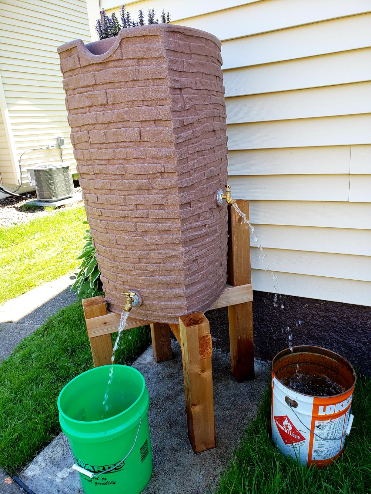 Good Ideas Impressions Riverwalk Rain Water Collection Barrel, Dark Granite, 50 Gallon - Faux Slate Rock Rainwater Catcher customer photo 2