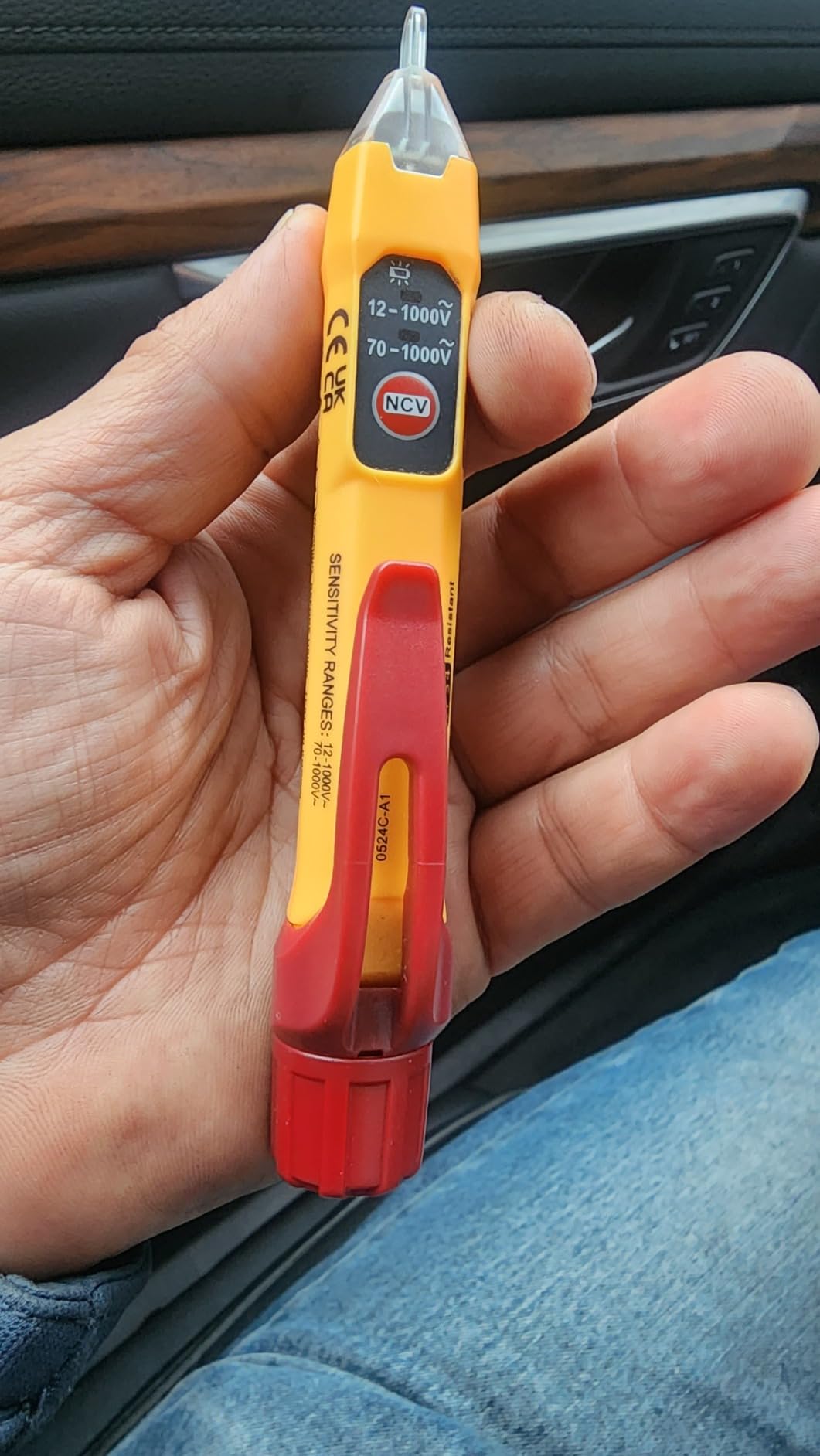 Klein Tools NCVT2P Dual Range, Non-Contact Voltage Tester, 12-1000V AC, Visual and Audible Indicators, Auto Power Off customer photo 1