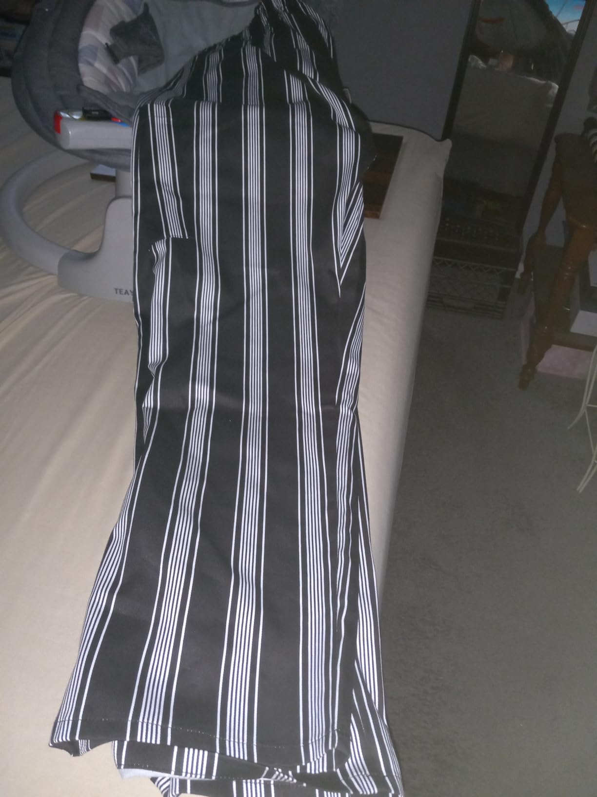 Chef Code Modern Fit Unisex Cargo Chef Pants, Elastic Waist CC220 customer photo 2