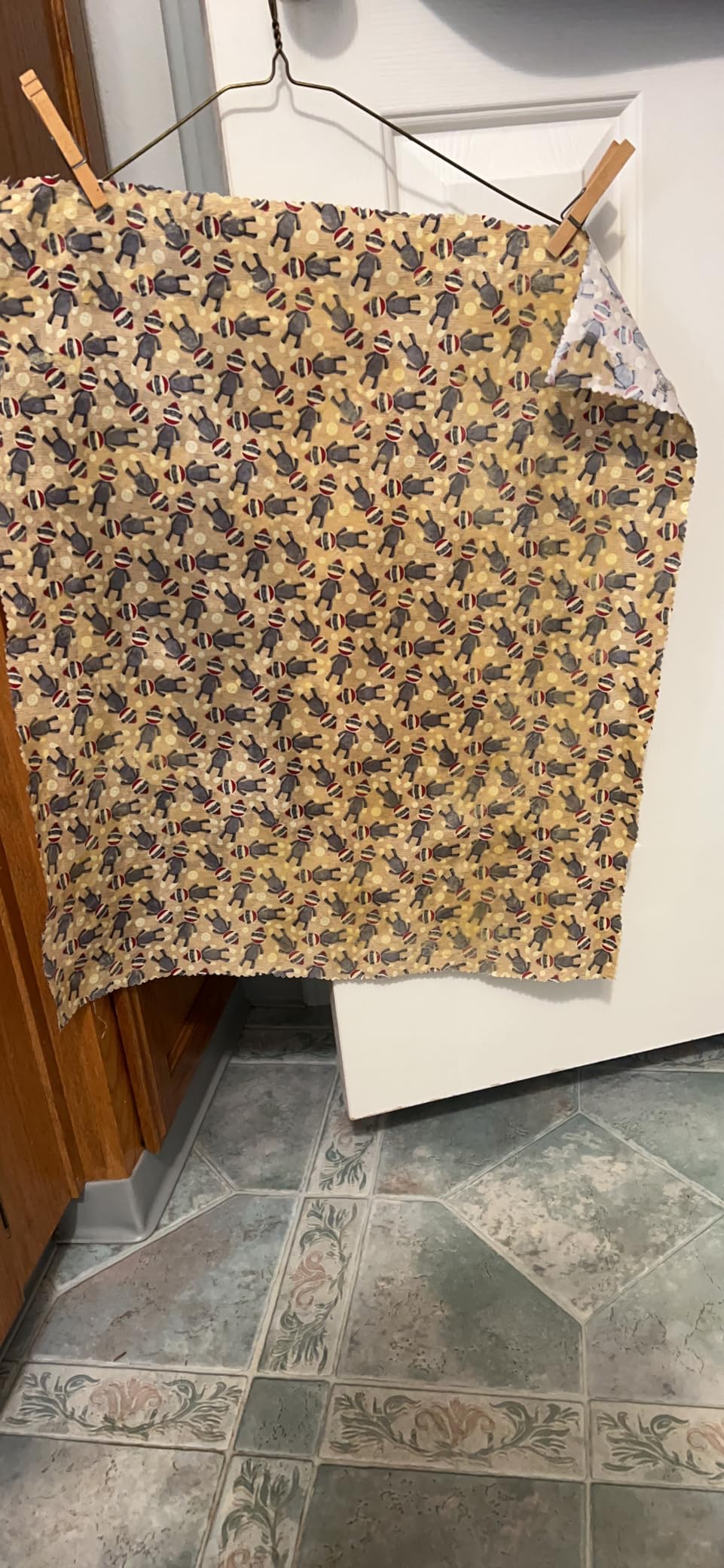 Made in USA DIY Pre Mixed Beeswax Wrap KIT - Made with Pine Resin, Beeswax & Jojoba Oil - Beeswax Wraps for Food - Make Your Own 6 Bees Wrap Sheets with 5 ml Pinon Salve for Sticky Fingers Square Shape customer photo 2