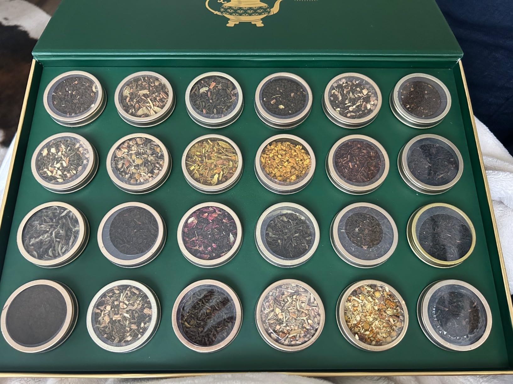 VAHDAM, Luxury Tea Gift Set | 24 Unique Loose Leaf Teas in Tin Caddies - Premium Tea Gift Box customer photo 2