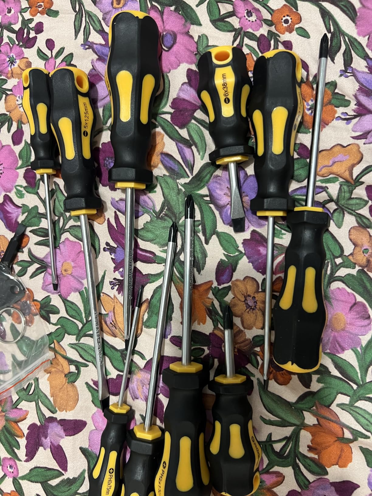 Amartisan 10-Piece Magnetic Screwdrivers Set, 5 Phillips and 5 Slotted Tips Professional Cushion Grip Screwdriver Set customer photo 2