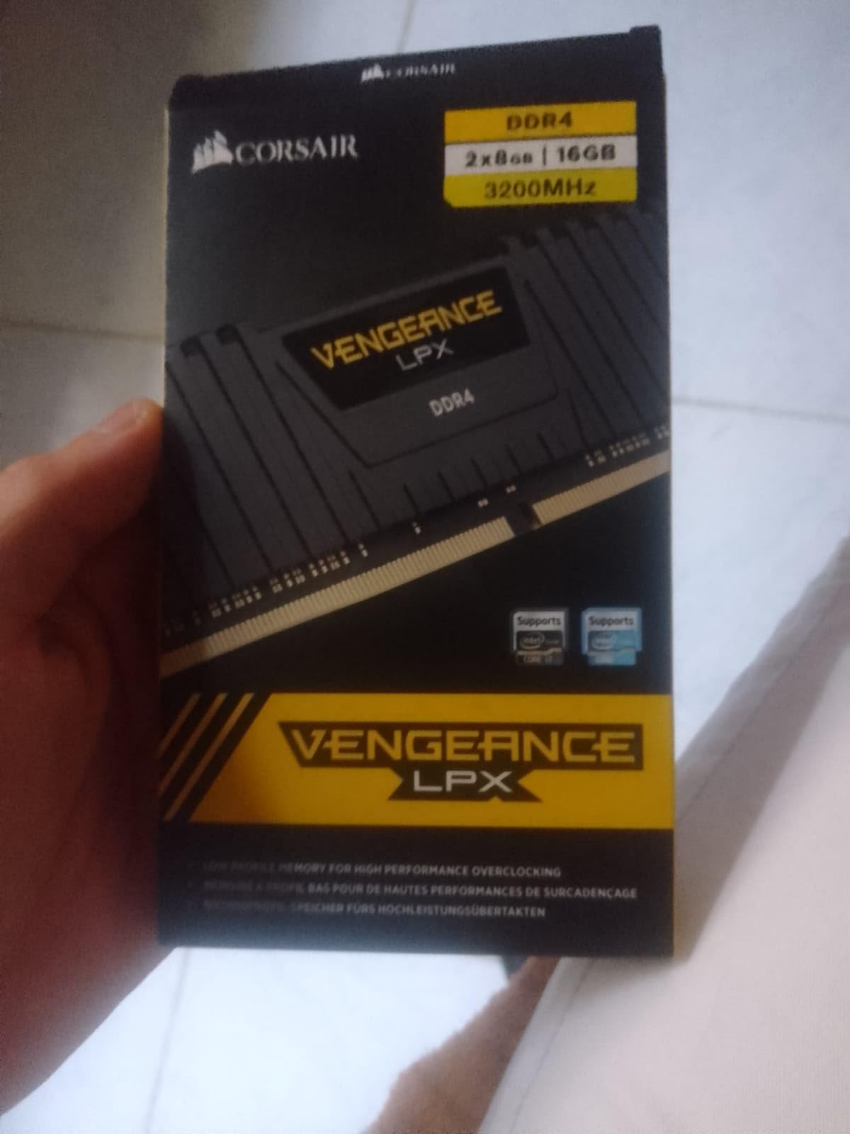 CORSAIR Vengeance LPX DDR4 RAM 16GB (2x8GB) 3200MHz CL16-20-20-38 1.35V Intel AMD Desktop Computer Memory - Black customer photo 2