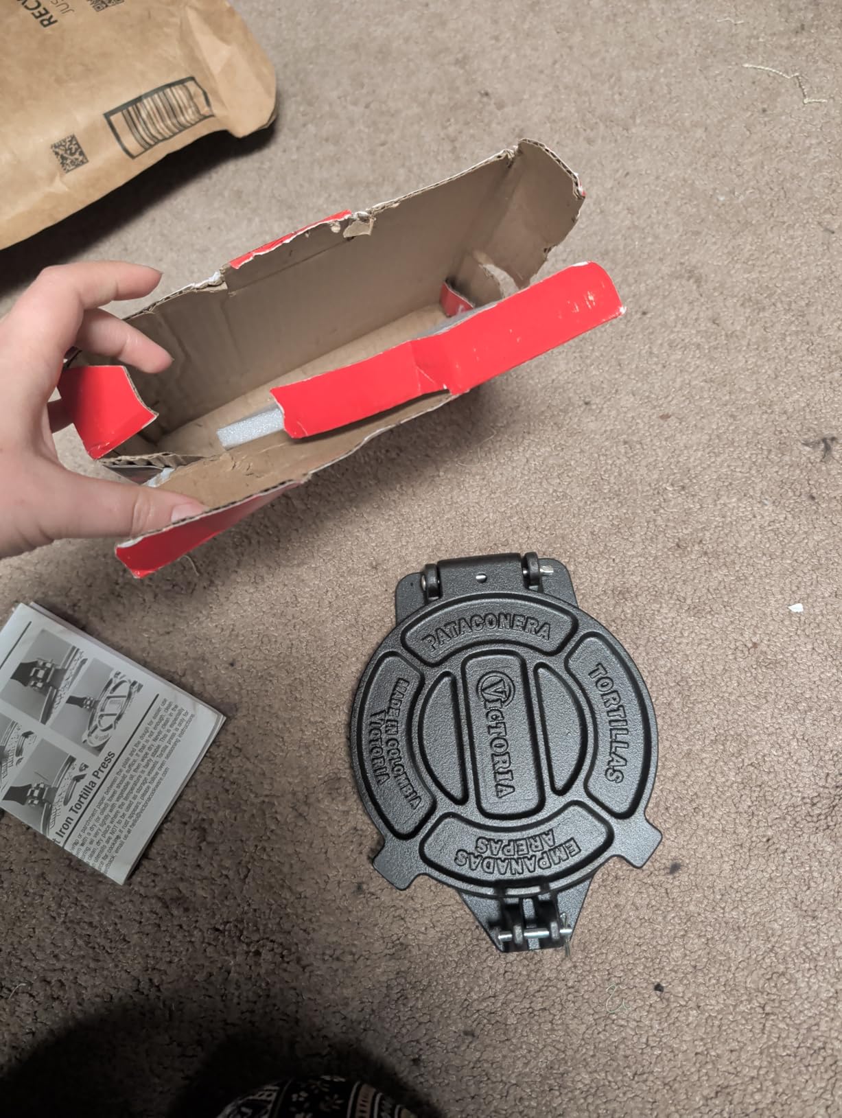Victoria Cast Iron Tortilla Press and Roti Maker, 6.5 Inches customer photo 1