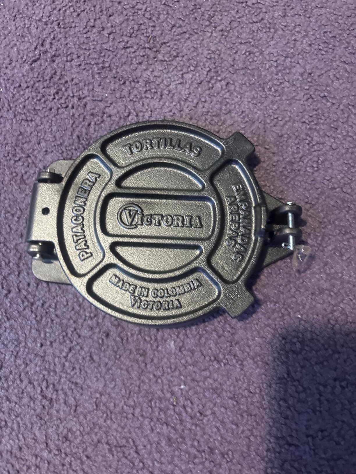 Victoria Cast Iron Tortilla Press and Roti Maker, 6.5 Inches customer photo 2