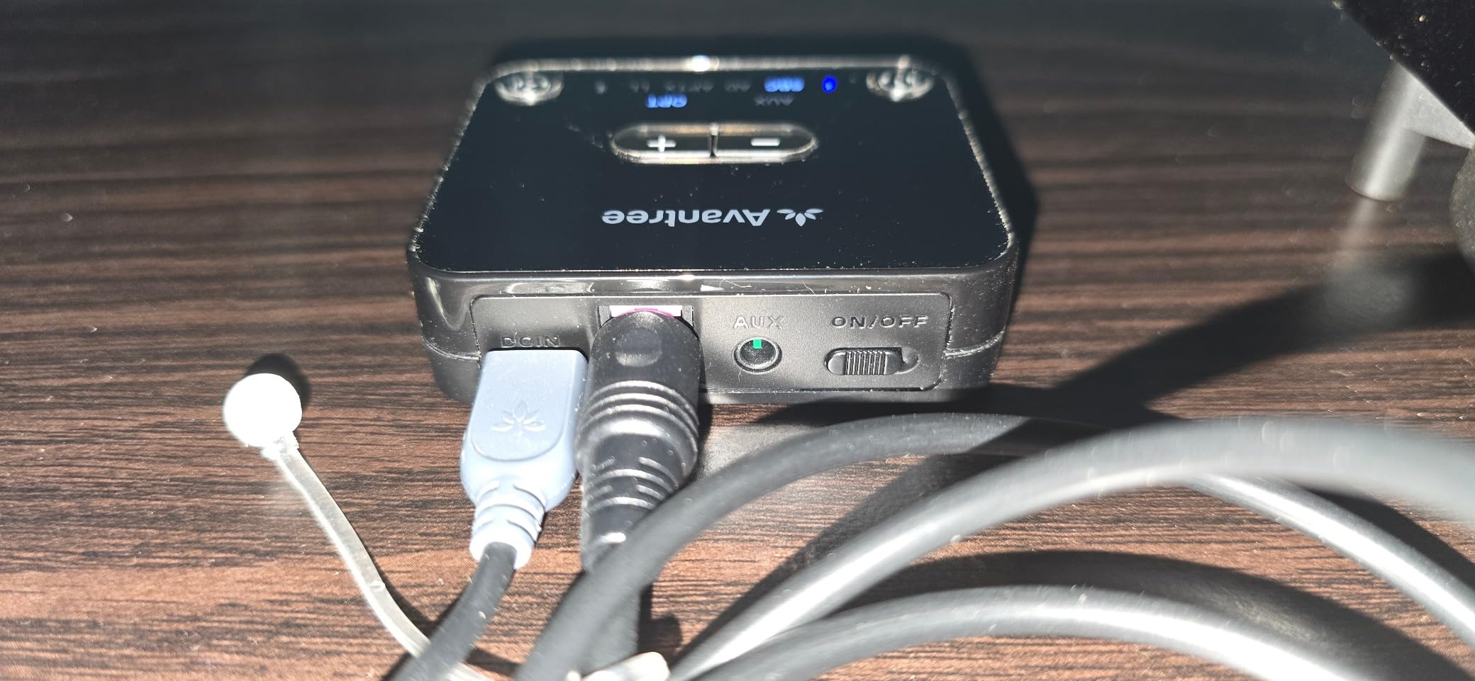 Avantree Audikast Plus - Bluetooth Audio Transmitter for TVs with Optical & AUX, Supports 2 Headphones, aptX-Adaptive Low Latency, Built-in Volume Control, 100ft Range customer photo 1