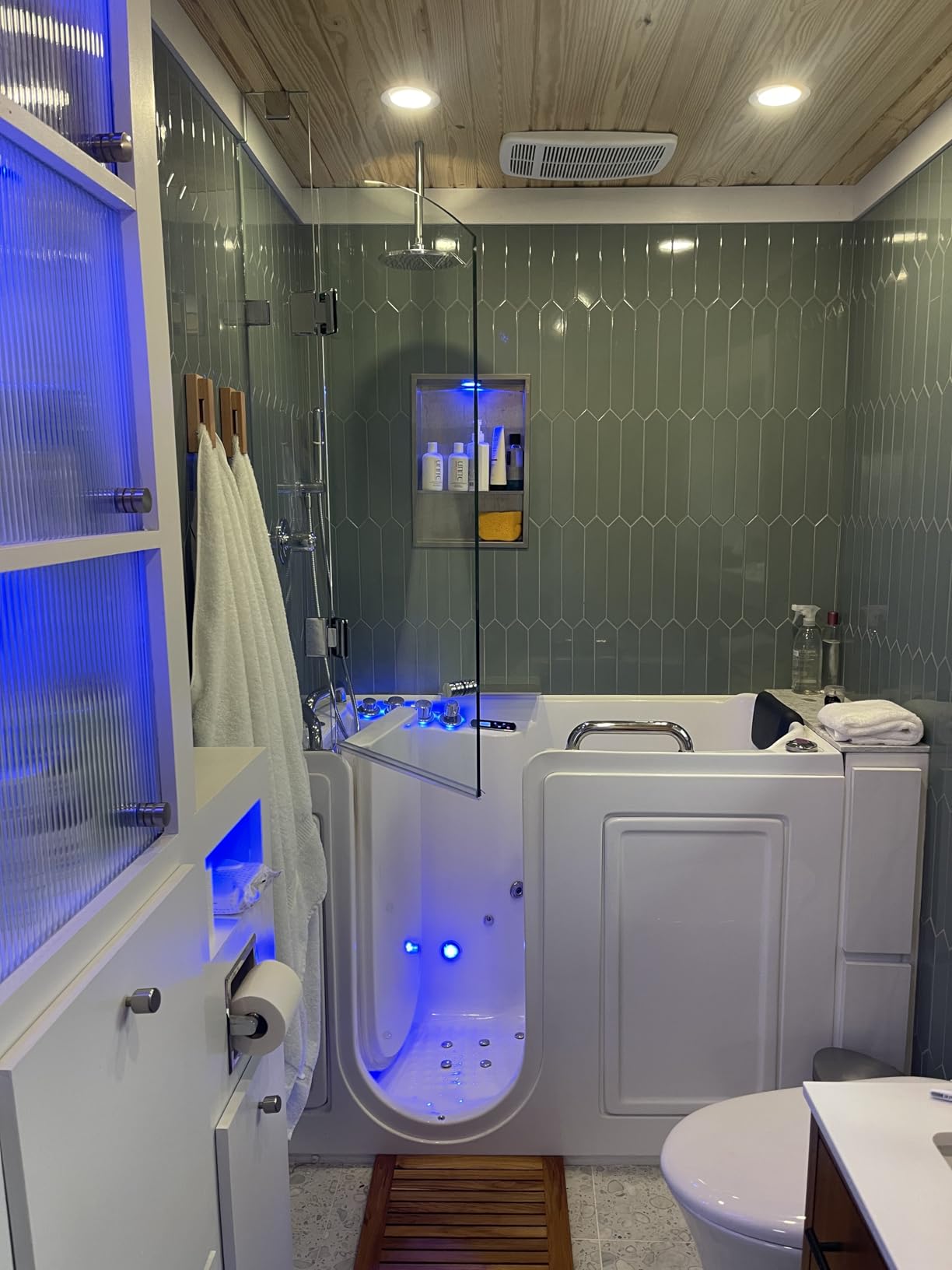ANZZI Walk-In Tub 27 x 53 In Whirlpool and Air Bath Left Drain 12 Hydro Jets 18 Air Jets Inline Heater Quick Fill Handheld Shower ADA Seat Acrylic Spa White 110V | 2753WILWD customer photo 2