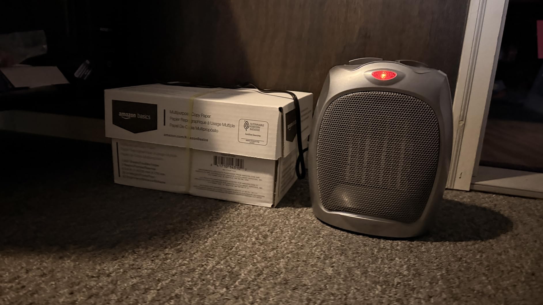 Amazon Basics Ceramic Space Heater, Portable Indoor Heating Solution with Overheat and Tip-Over Protection, Thermostat, Non-Oscillating, 1500W, Black customer photo 1