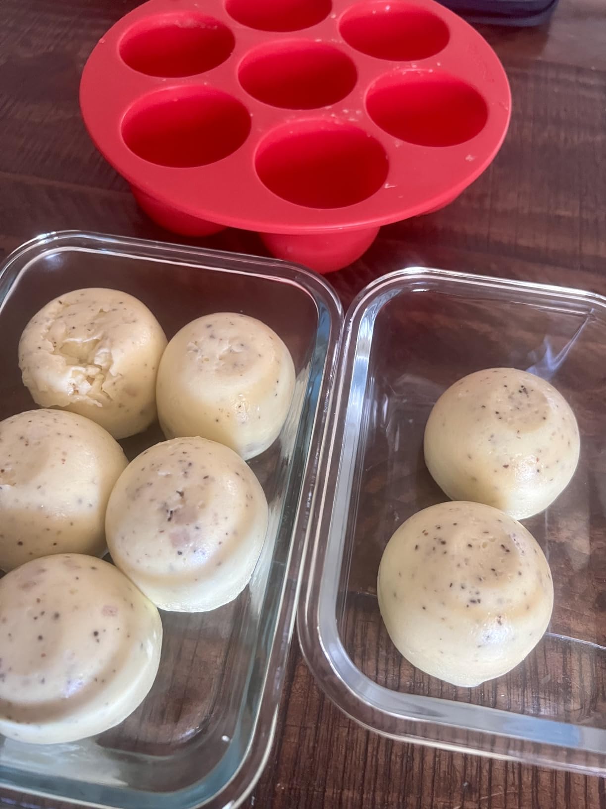 Instant Pot Official Silicone Egg Bites Pan with Lid - Compatible with 6 Qt., 8 Qt. Cookers - Ideal for Egg Bites, Muffins, Baby Food, and More - BPA-Free, Non-Stick, and Heat Resistant to 450°F customer photo 1