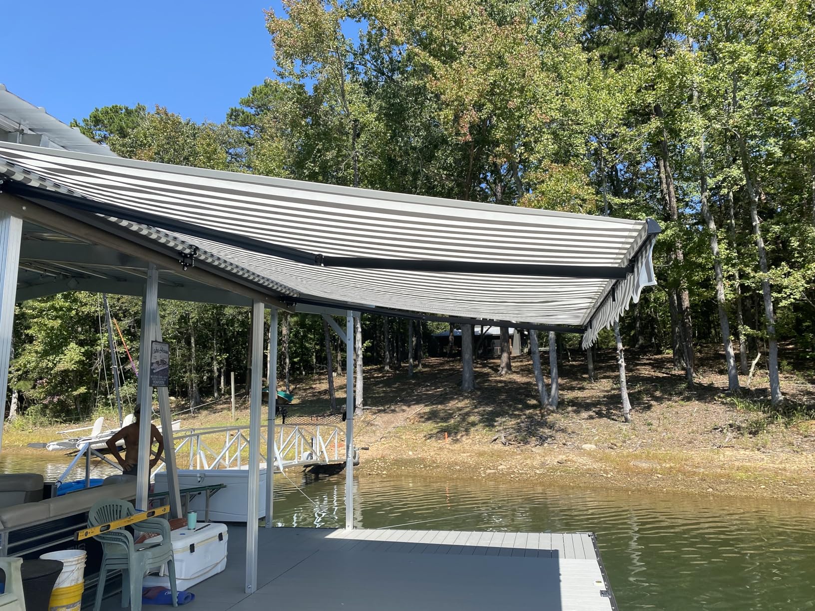 Aleko 13x10 feet Caribbean Style Manual Black Frame Awning, UV-Protected Sunshade Canopy with Hand Crank and Durable Steel Frame for Deck, Porch, Backyard - Onyx Black customer photo 2