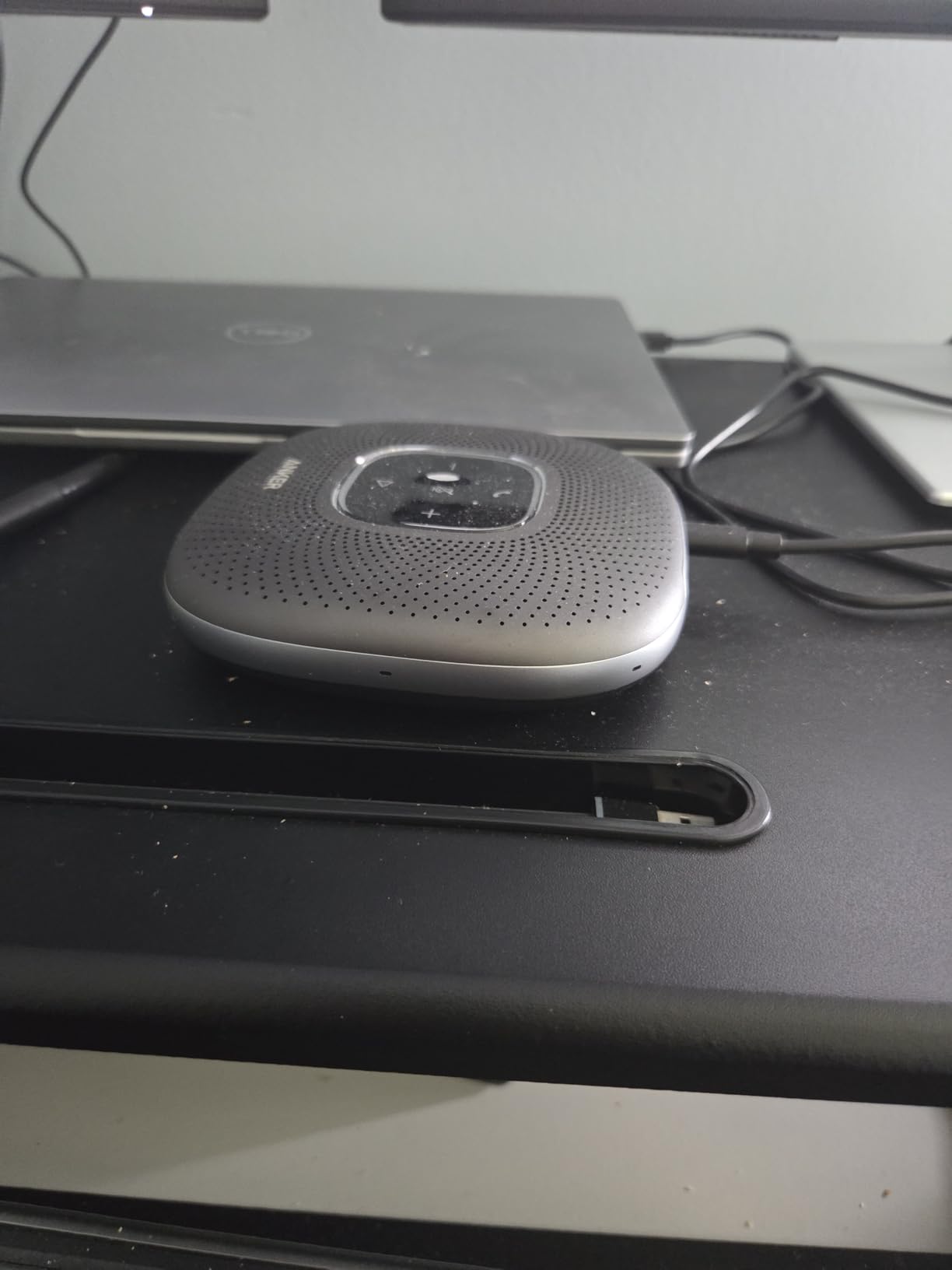 Anker PowerConf Speakerphone, Zoom Certified Conference Speaker with 6 Mics, 360 Degree Enhanced Voice Pickup, 24H Call Time, Bluetooth 5.3, USB C, Compatible with Leading Platforms for Personal Workspaces customer photo 1