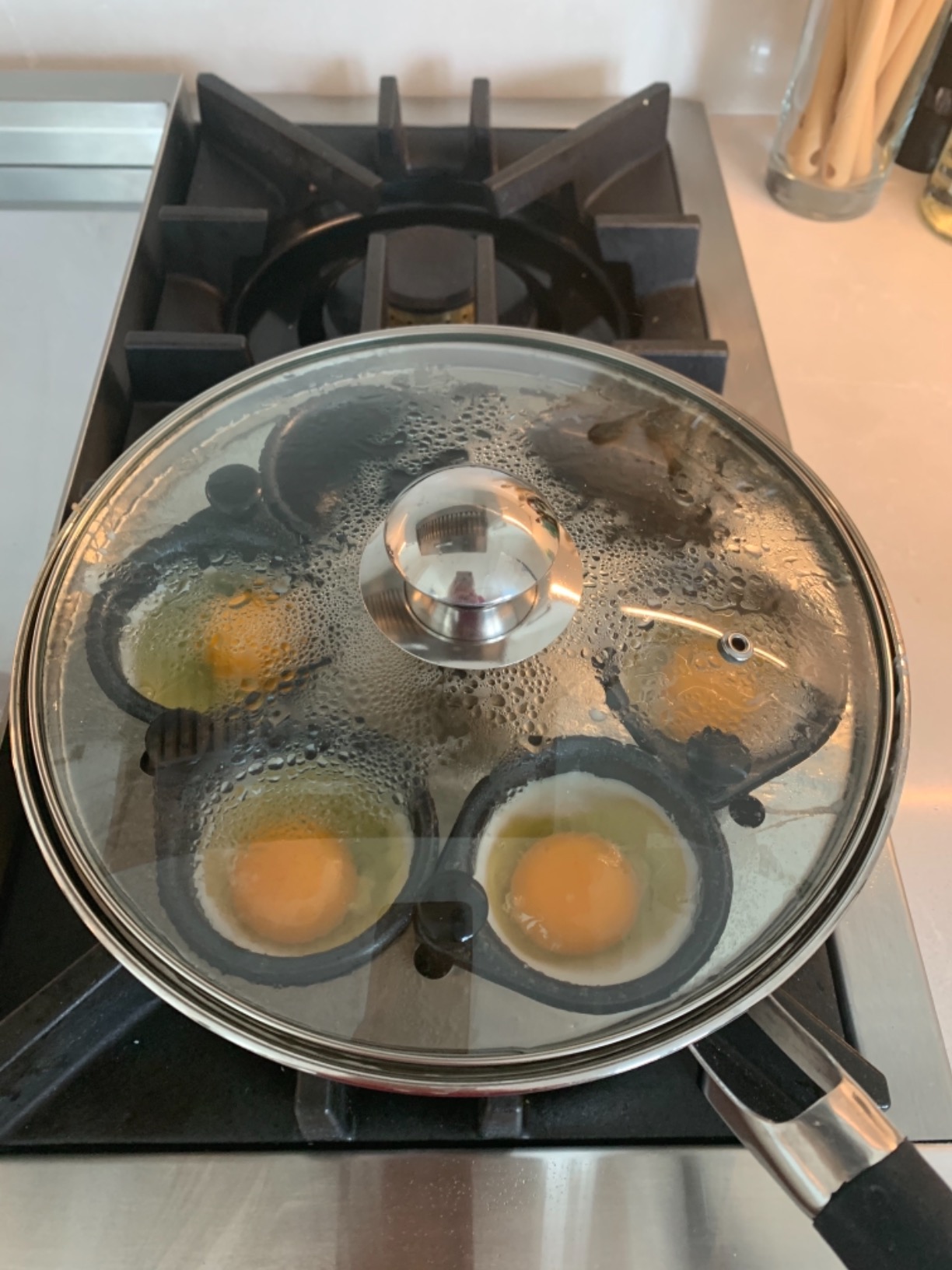 Modern Innovations Egg Poacher Pan - Nonstick Stainless Steel Maker With Handle, 6 Cups, and Silicone Spatula customer photo 2