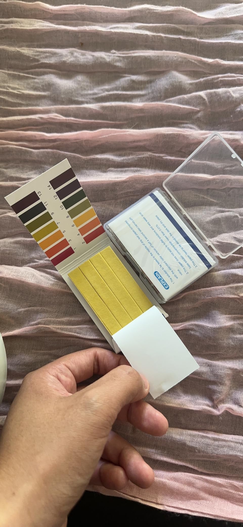 3 Pack pH.1-14 Test Paper Extensive Test Paper Litmus Test Paper 240 Strips pH Test with Storage Case for Saliva Urine Water Soil Testing Pet Food and Diet pH Monitoring (3 PACK with Storage Case) customer photo 2
