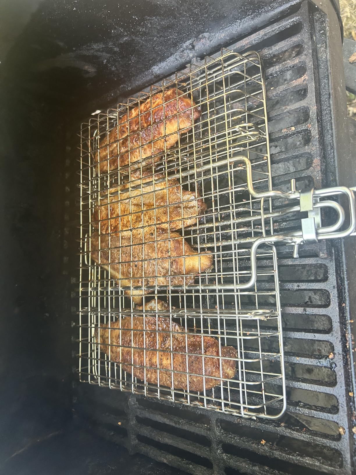 ORDORA Grill Basket, Fish Grill Basket, Rustproof Stainless Steel BBQ Grilling Basket for Meat, Steak, etc. customer photo 1