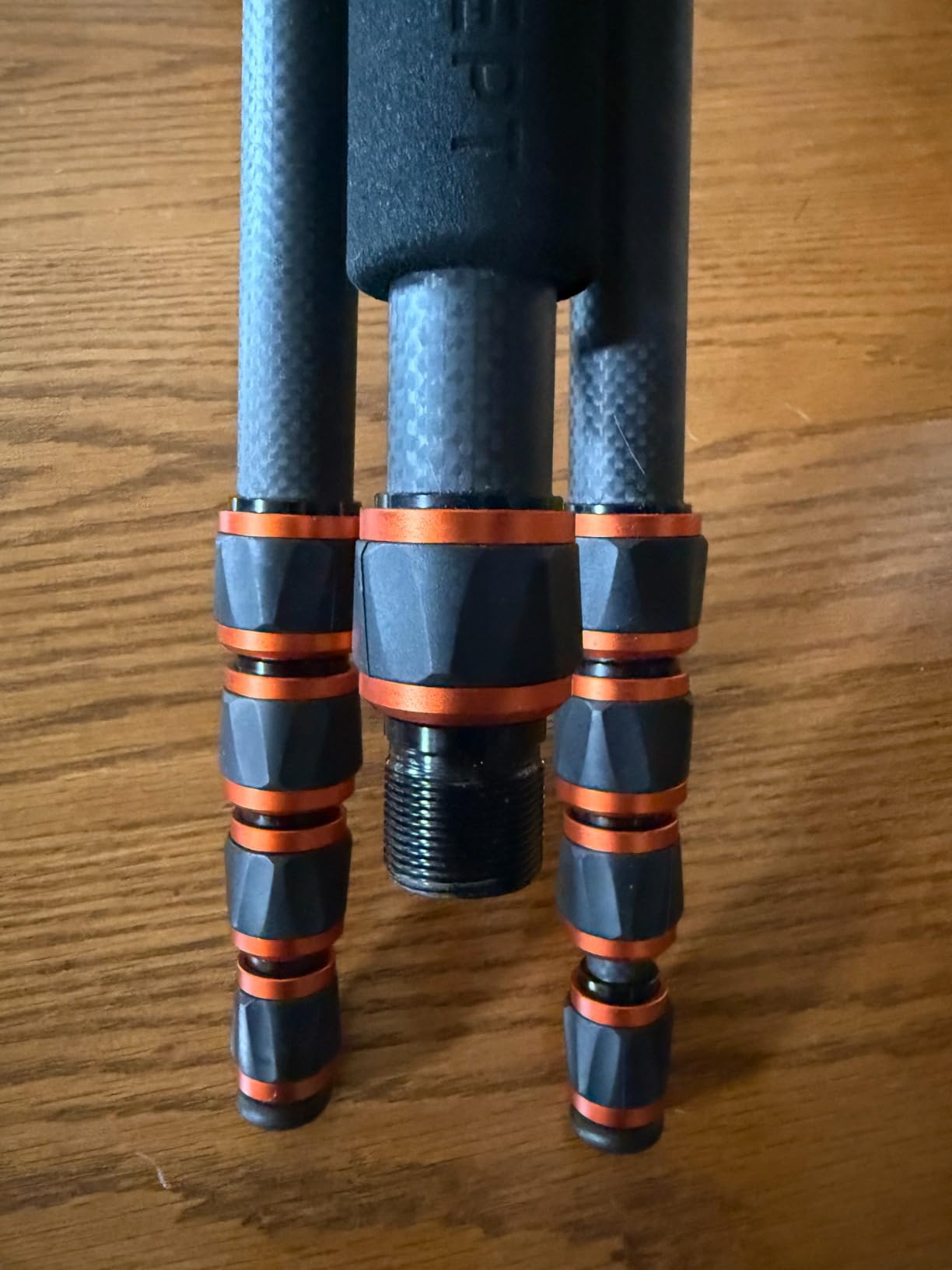 K&F Concept 60 inch Carbon Fiber Camera Tripod, Super Lightweight Compact Travel Tripod with 360 Degree Ball Head customer photo 1