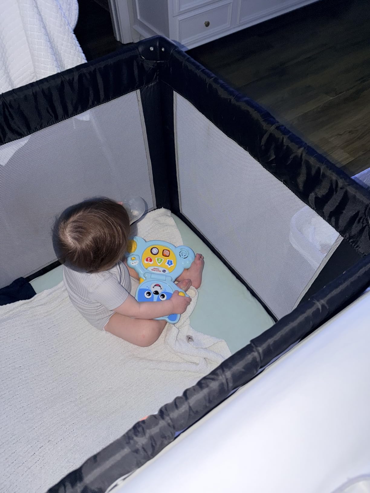 Dream On Me Nest Portable Playard, Award-Winning Lightweight Travel Playpen for Baby. Quick Fold, Mesh Sides, Foldable Mattress Pad, No-Tool Assembly, Meets ASTM/CPSC Standards - Grey customer photo 1