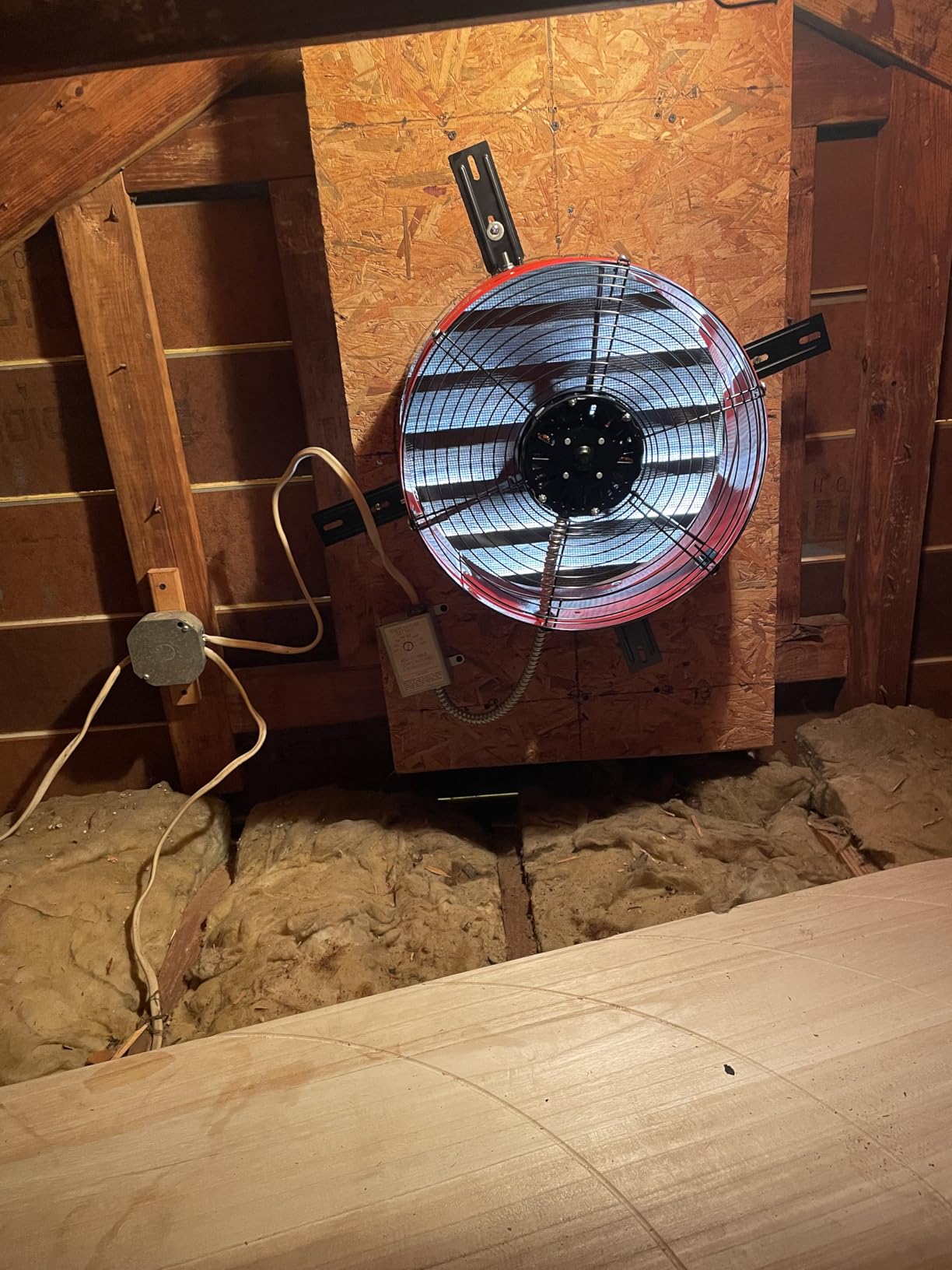 Maxx Air Professional Grade Gable Mount Power Attic Ventilator, 2.6-Amp 60-Hz Motor and 14-Inch Blade customer photo 2