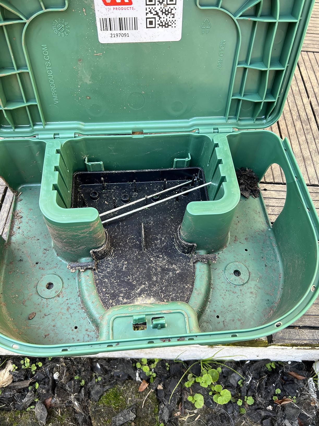 Exterminators Choice - 6 Pack Rat Bait Station Boxes with 1 Key customer photo 2