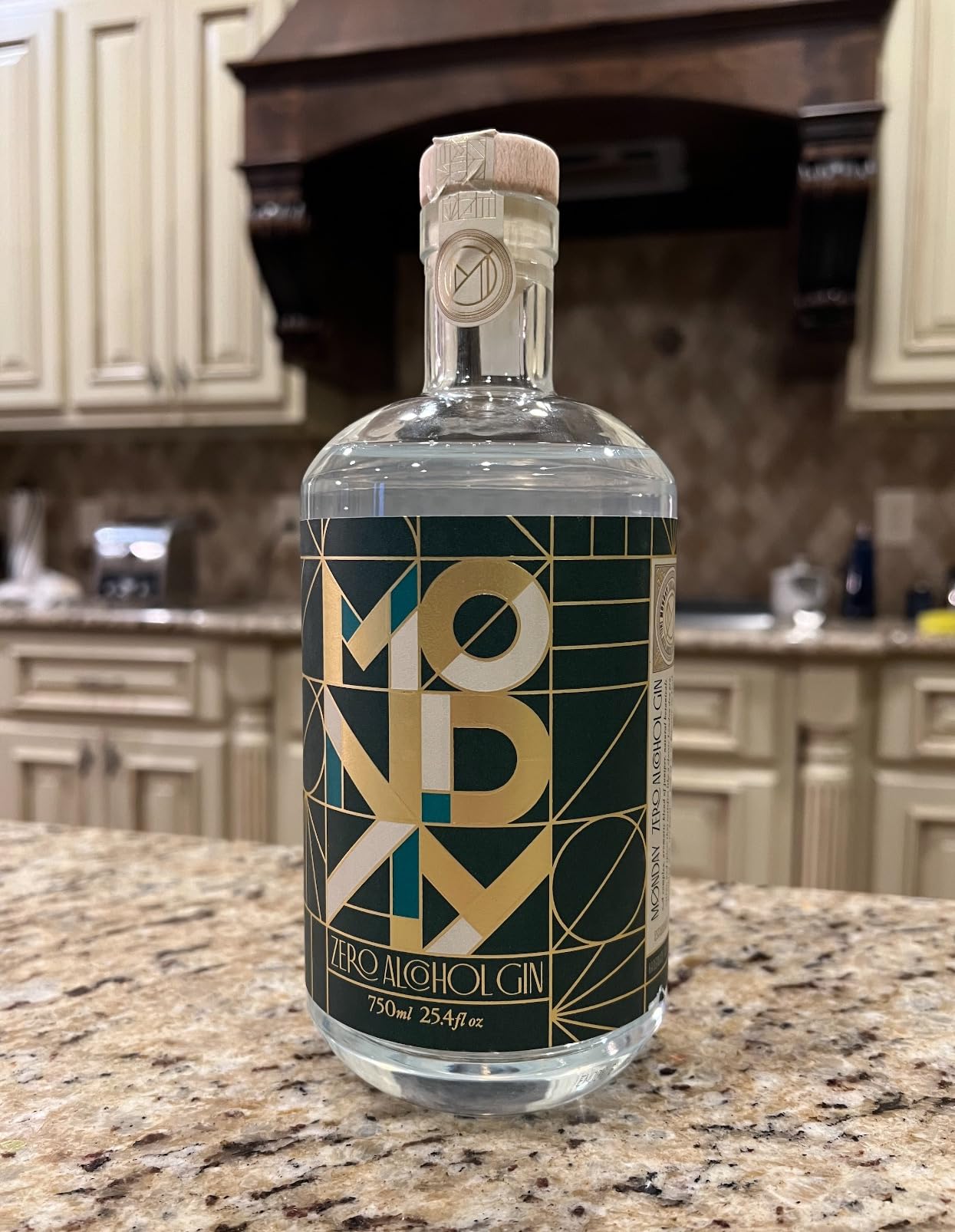 MONDAY Zero Alcohol Gin - An Award Winning Non-Alcoholic Spirit with Zero Carbs, No Sugar, 0 Calories - 750ml customer photo 2