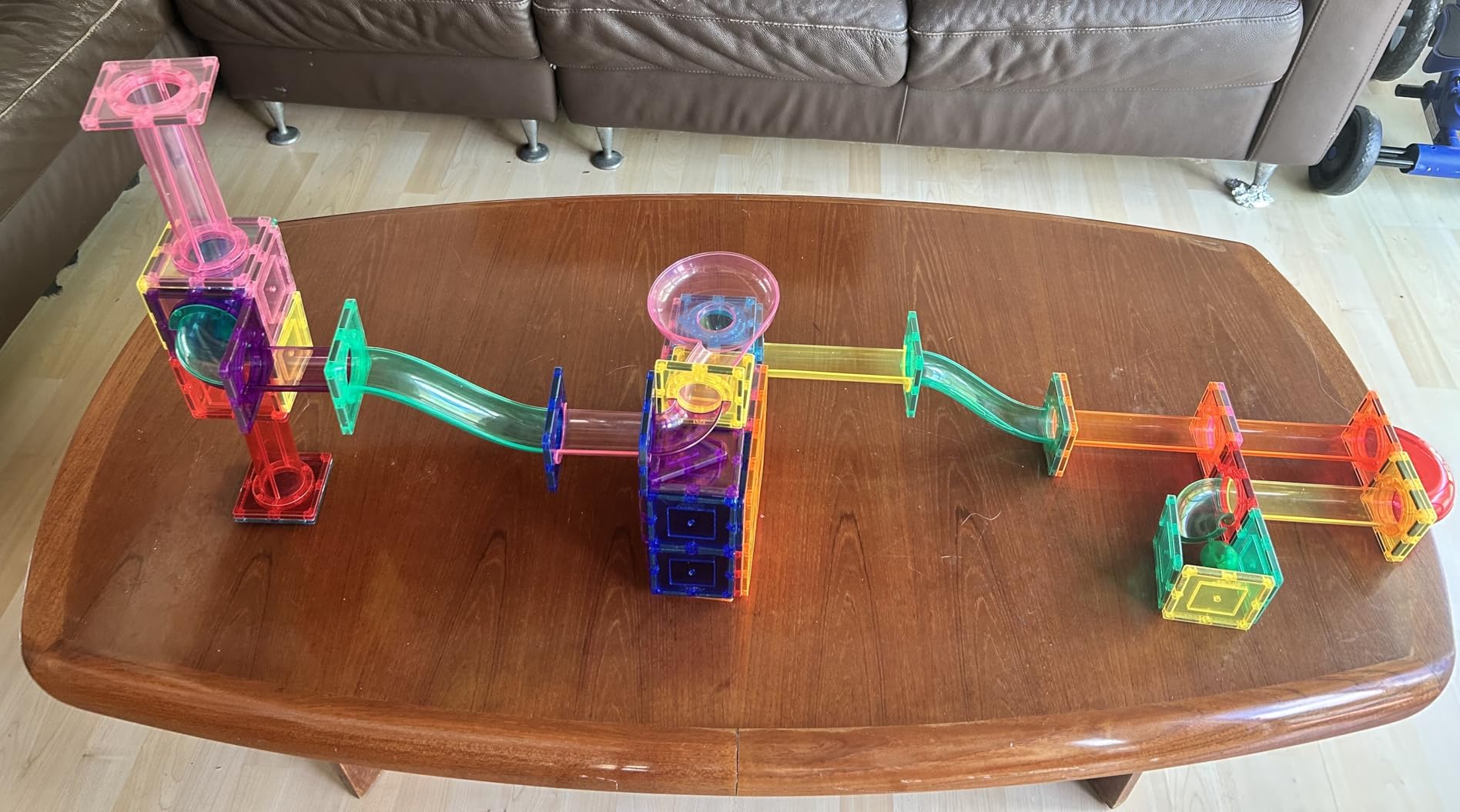 PicassoTiles 100pc Magnetic Marble Run Set with Racing Track Tiles Funnels Curved Slopes and Steel Balls for Kids STEM Construction Indoor Learning Toy that Promotes Focus and Problem Solving PTG100 customer photo 1