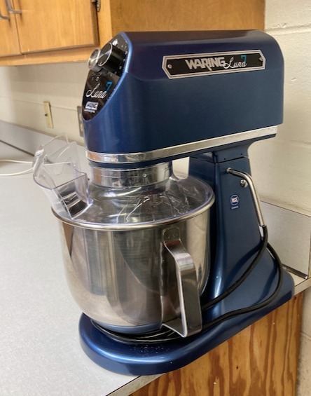 Waring Commercial Planetary 7 Quart Large Stand Mixer | Tilt Head | Countertop Chef Professional Restaurant Industrial Grade | Stainless Steel Bowl | Bakery Bread Dough | WSM7L | 1/2 HP 120V customer photo 1