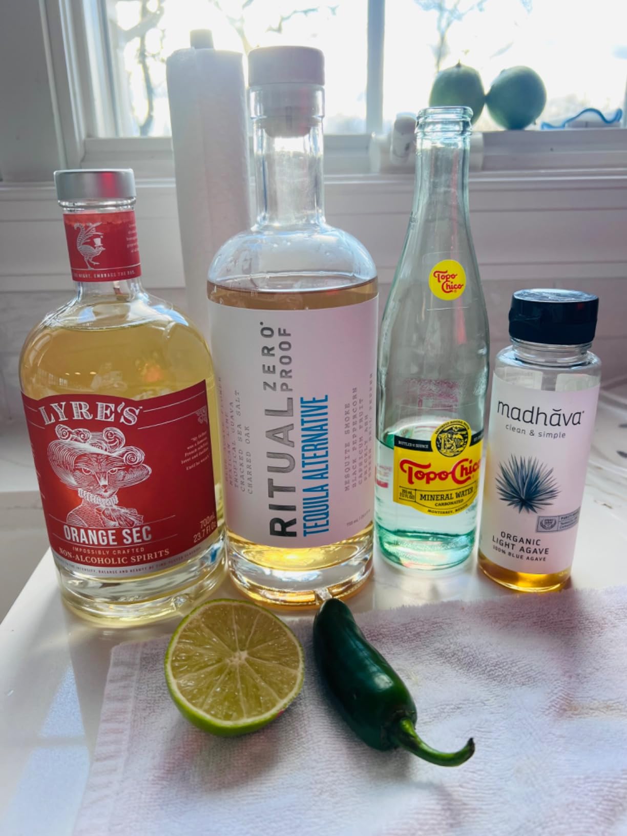 RITUAL ZERO PROOF Agave Spirit Alternative | Award-Winning Non-Alcoholic Spirit | 25.4 Fl Oz (750ml) | Zero Calories | Sustainably Made in USA | Make Delicious Alcohol Free Cocktails customer photo 1