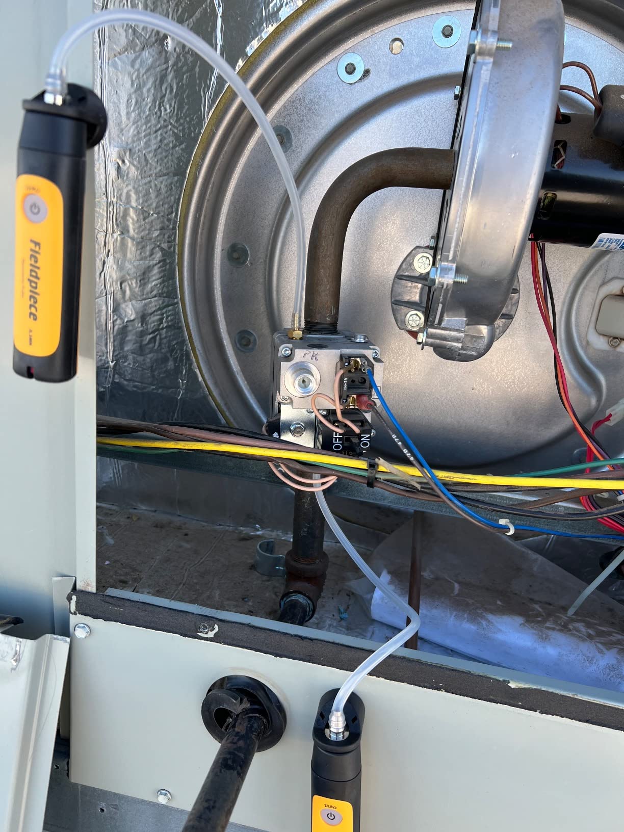Fieldpiece - Job Link System Dual Port Manometer Probe Kit - JL3KM2 - Long Range Wireless All-in-One Static, Gas and Draft Pressure Gauge customer photo 1